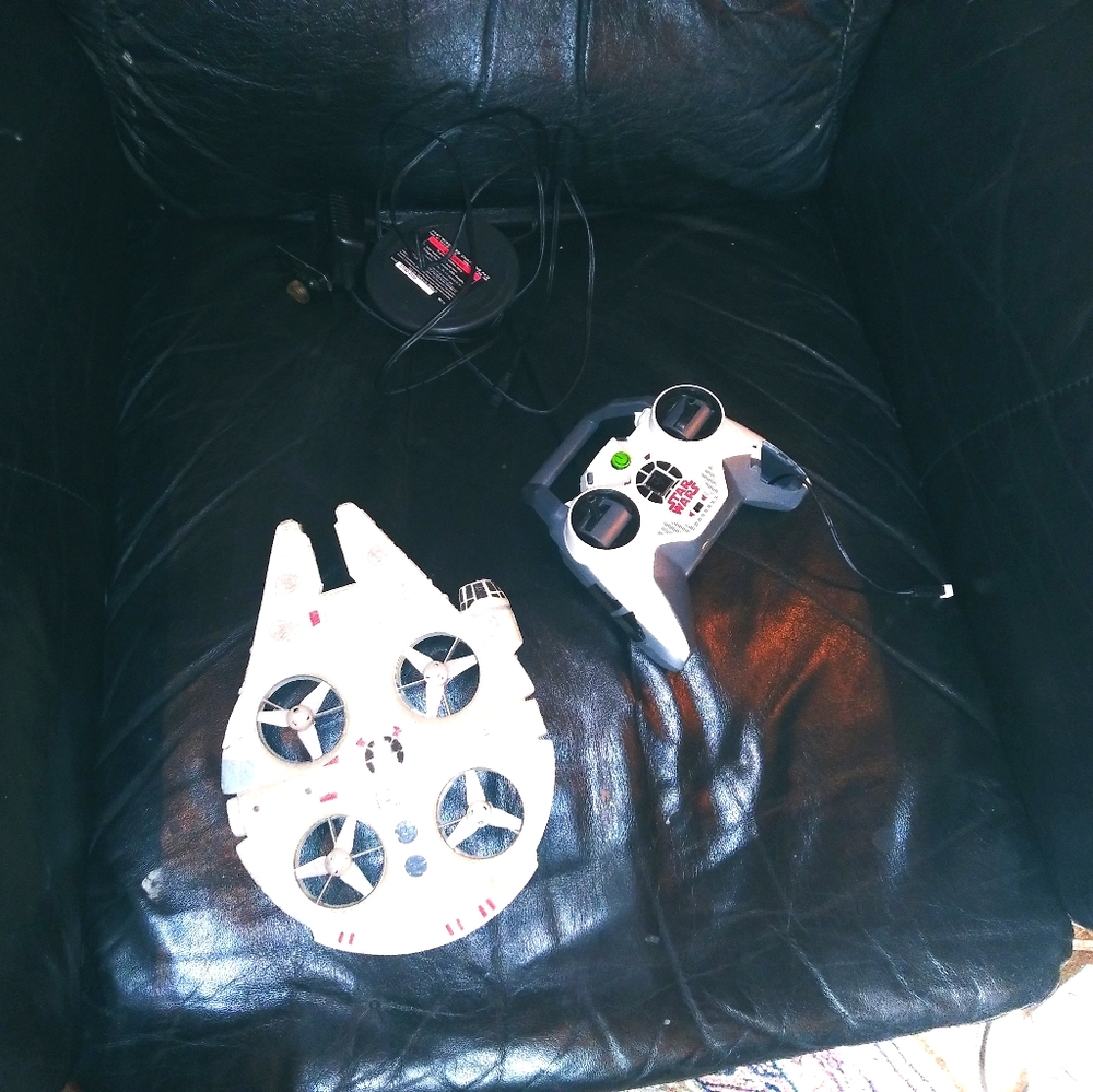 Remote control Millennium falcon